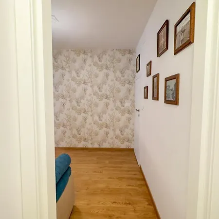 L Ultimo Venchero By Ca-sa Check * Chioggia