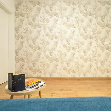 L Ultimo Venchero By Ca-sa Check * Chioggia